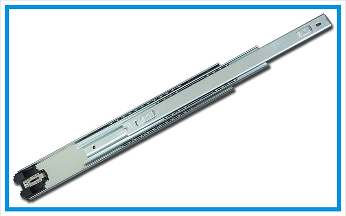 >Heavy duty bayonet mounting drawer slide with interlock